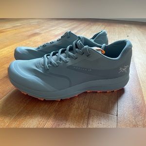 ARC’TERYX Norvan LD GTX size 9